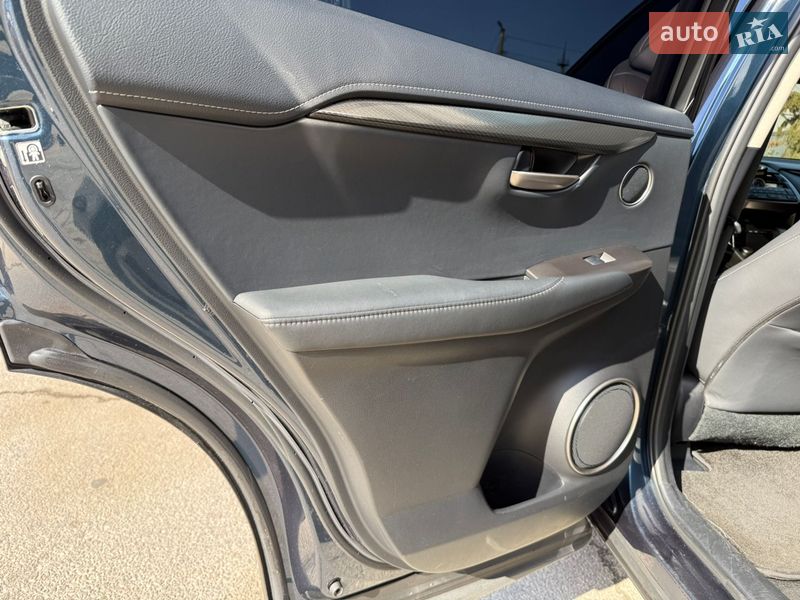 Позашляховик / Кросовер Lexus NX 2015 в Дніпрі