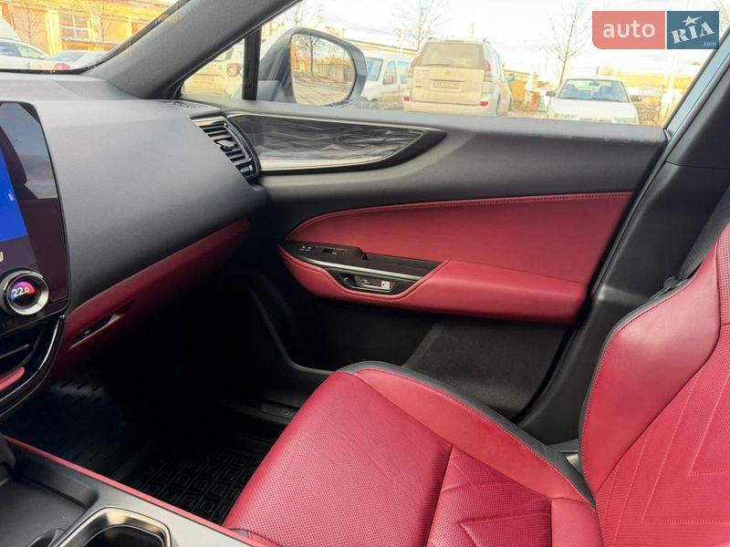 Позашляховик / Кросовер Lexus NX 2024 в Харкові