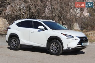 Внедорожник / Кроссовер Lexus NX 2017 в Днепре