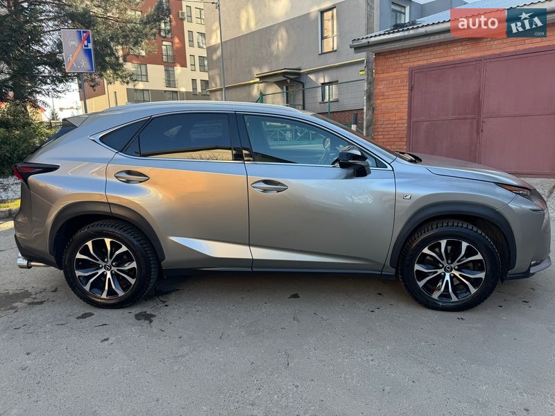 Позашляховик / Кросовер Lexus NX 2016 в Львові