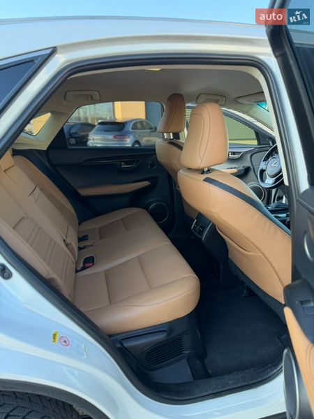 Внедорожник / Кроссовер Lexus NX 2016 в Днепре