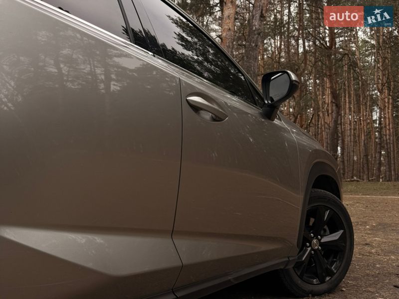 Позашляховик / Кросовер Lexus NX 2017 в Кам'янському