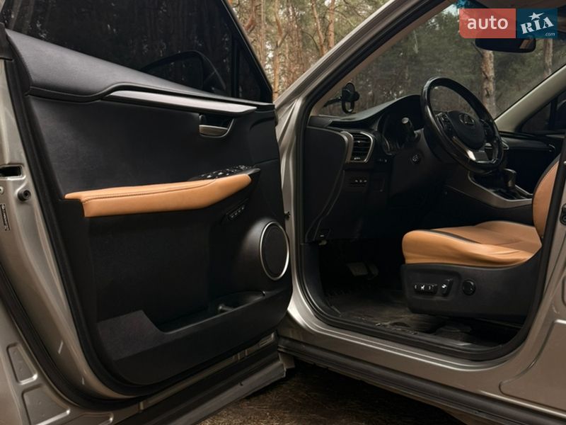 Позашляховик / Кросовер Lexus NX 2017 в Кам'янському