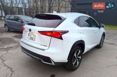 Позашляховик / Кросовер Lexus NX 2020 в Києві