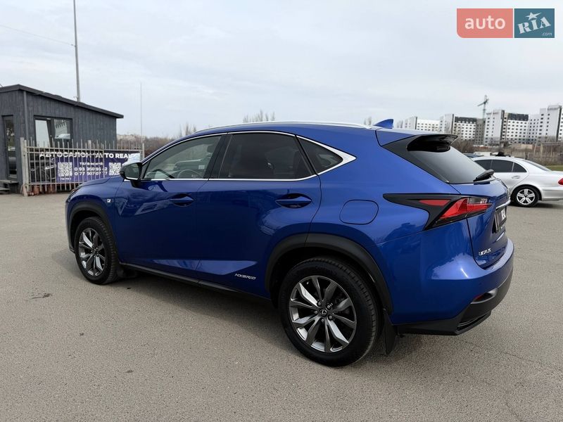 Позашляховик / Кросовер Lexus NX 2015 в Кривому Розі