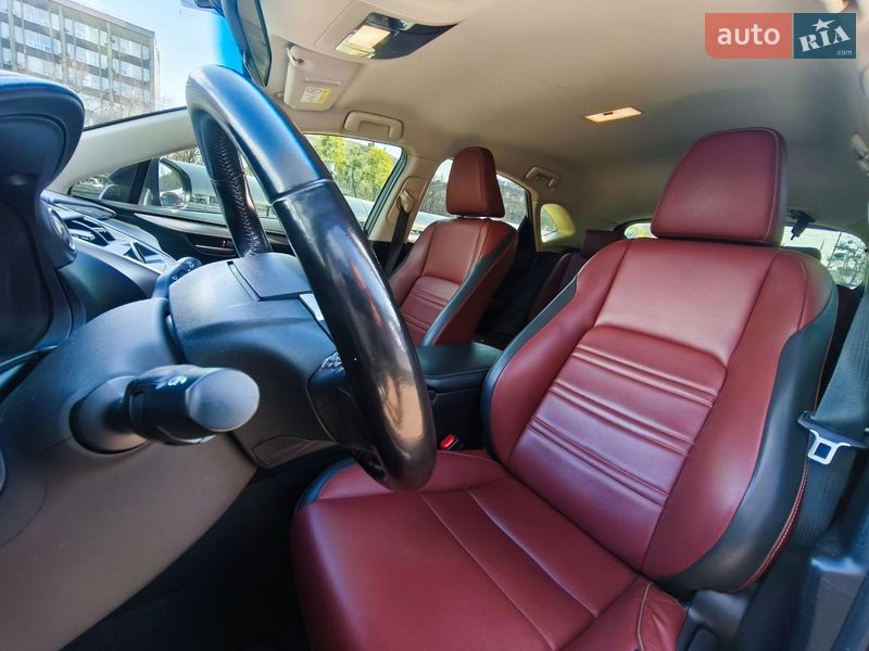 Позашляховик / Кросовер Lexus NX 2016 в Києві