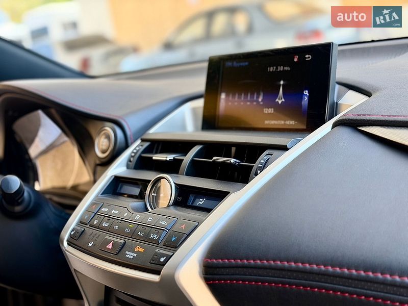 Внедорожник / Кроссовер Lexus NX 2016 в Днепре