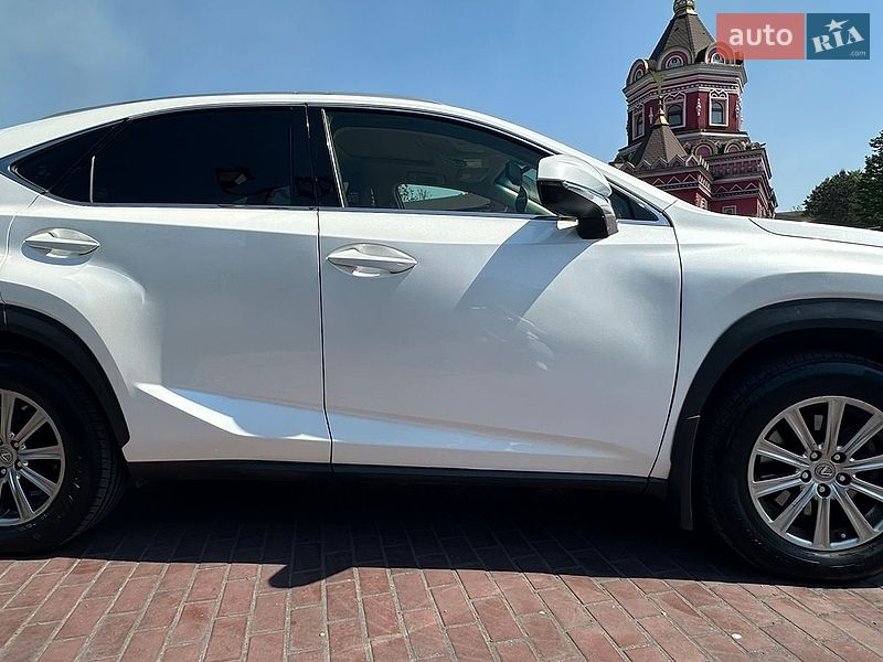 Внедорожник / Кроссовер Lexus NX 2017 в Днепре