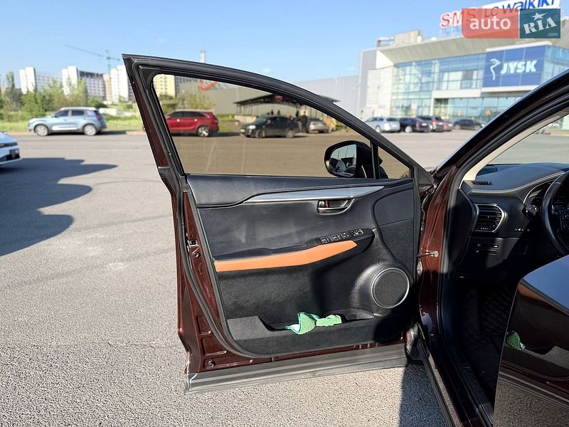 Внедорожник / Кроссовер Lexus NX 2017 в Кривом Роге