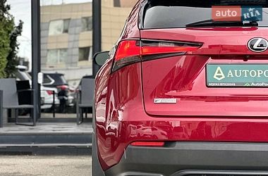 Внедорожник / Кроссовер Lexus NX 2017 в Киеве
