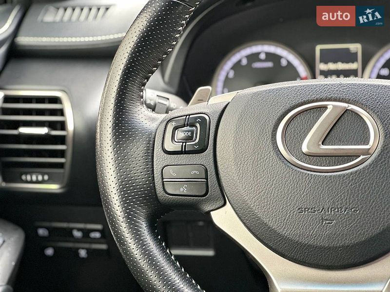 Внедорожник / Кроссовер Lexus NX 2017 в Киеве
