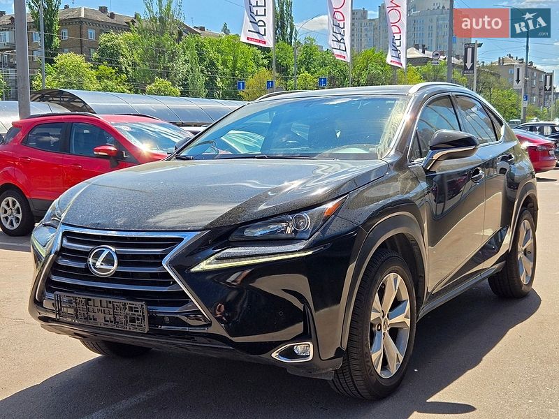 Позашляховик / Кросовер Lexus NX 2017 в Києві