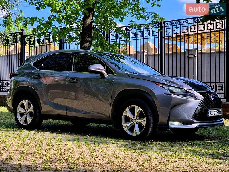 Lexus NX 2017