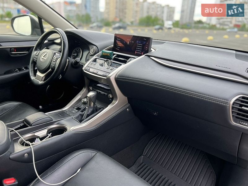 Внедорожник / Кроссовер Lexus NX 2017 в Киеве