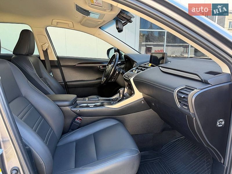 Внедорожник / Кроссовер Lexus NX 2018 в Киеве