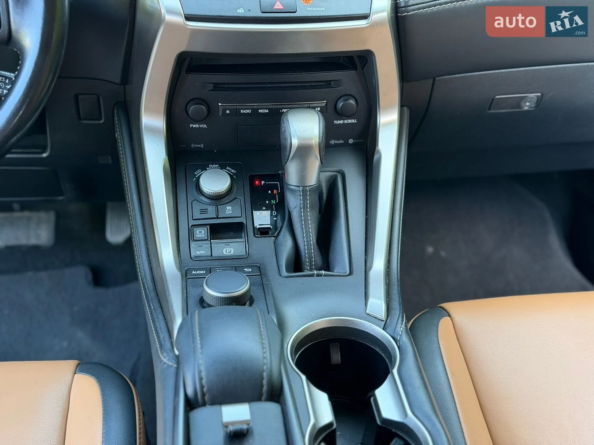 2016 Lexus NX - мініатюра 32