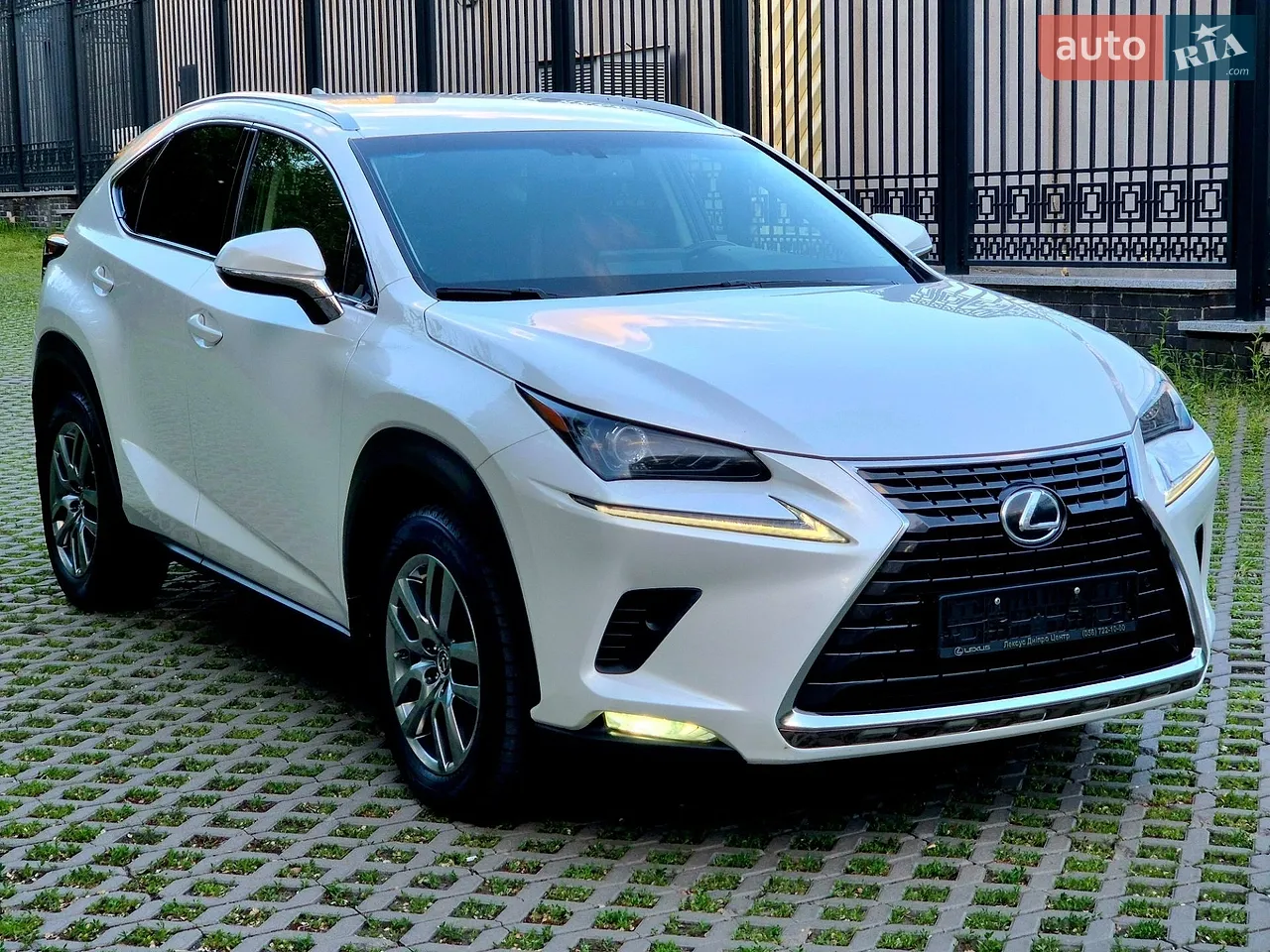 2016 Tesla Model X - мініатюра 44