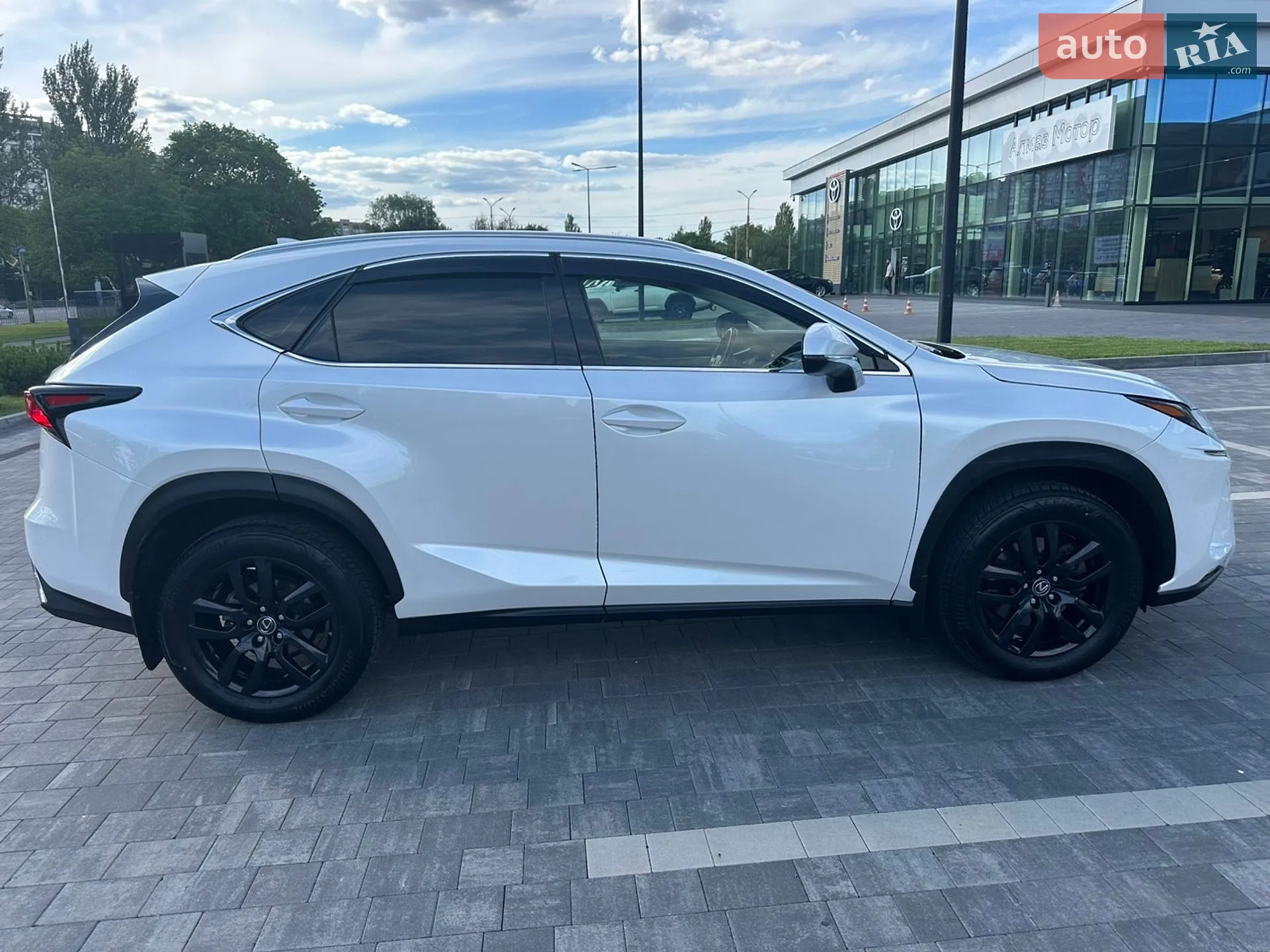 2018 Lexus NX - мініатюра 2