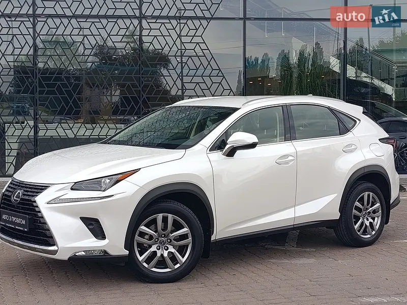 Lexus NX 2019