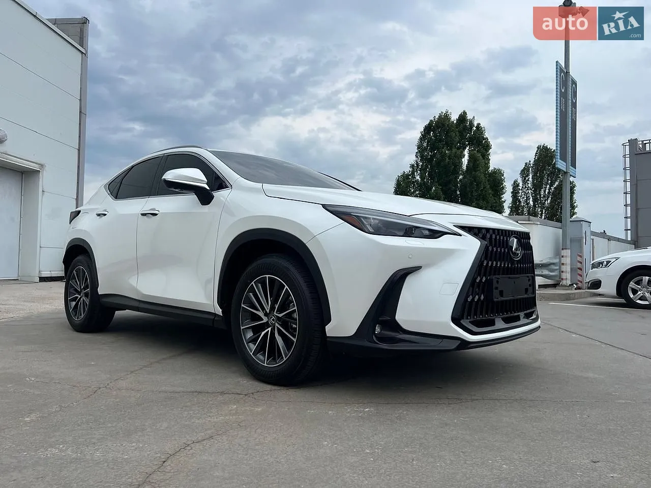 2025 Lexus NX - мініатюра 3