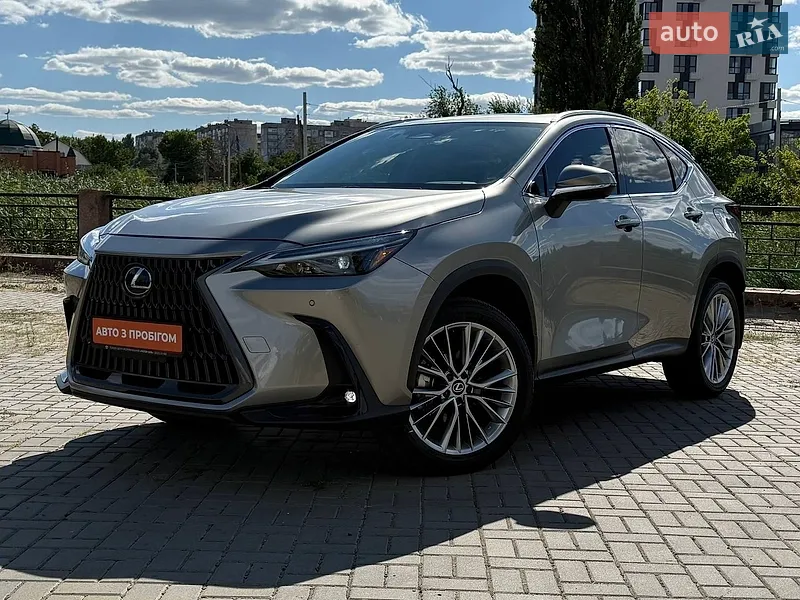 Lexus NX 2025