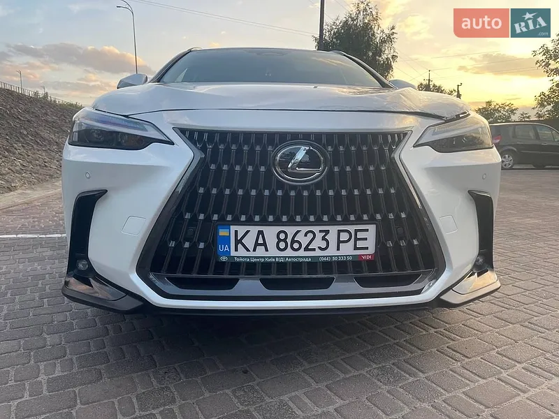 Lexus NX 2022
