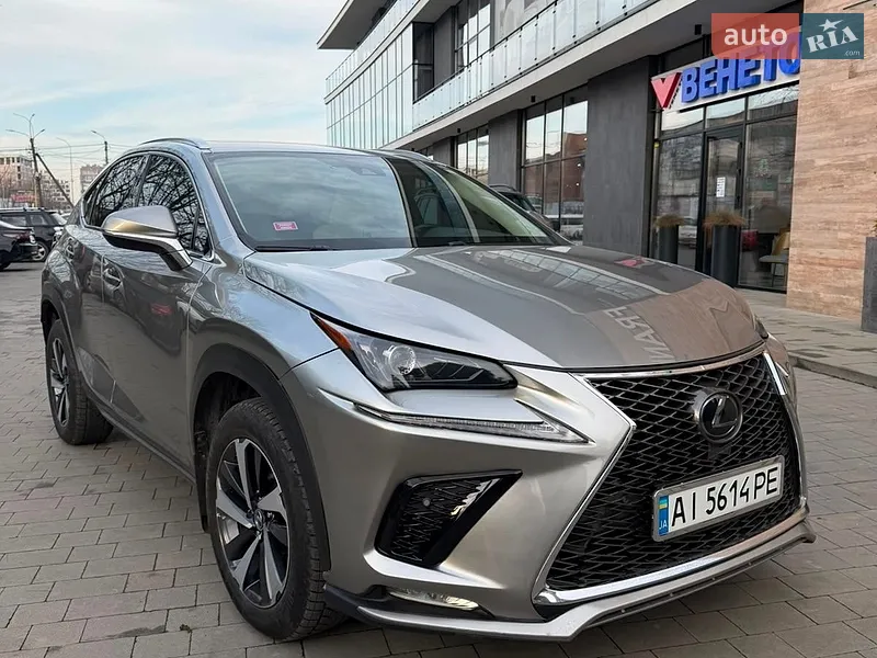 Lexus NX 2020