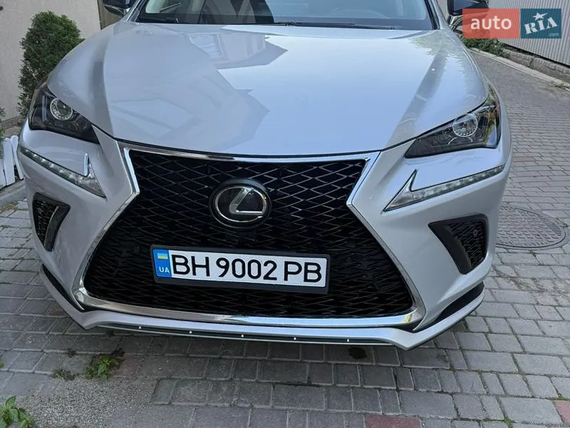 Lexus NX 2019