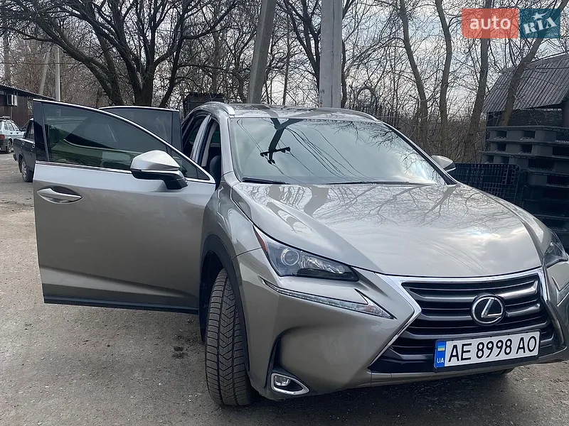 Lexus NX 2016