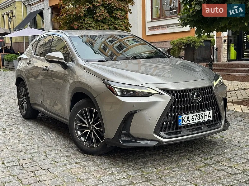Lexus NX 2023