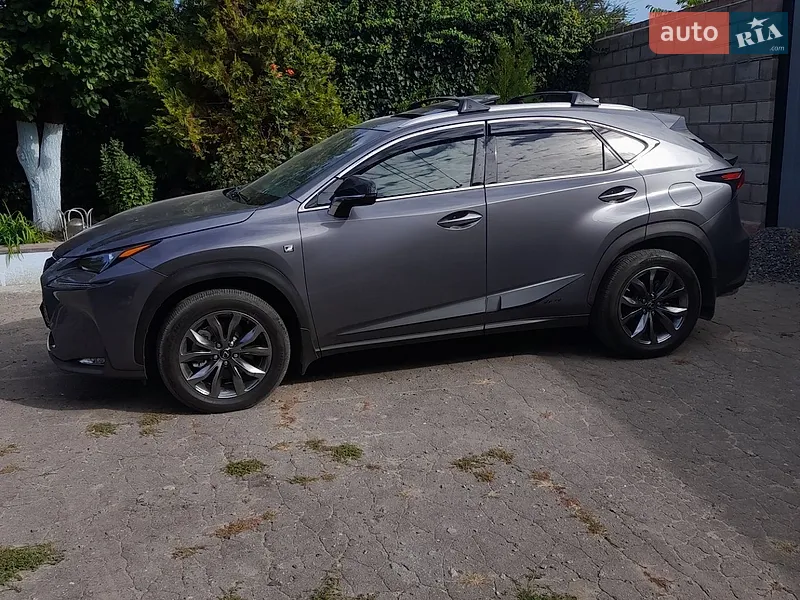 Lexus NX 2017