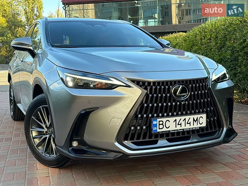 Lexus NX 2024