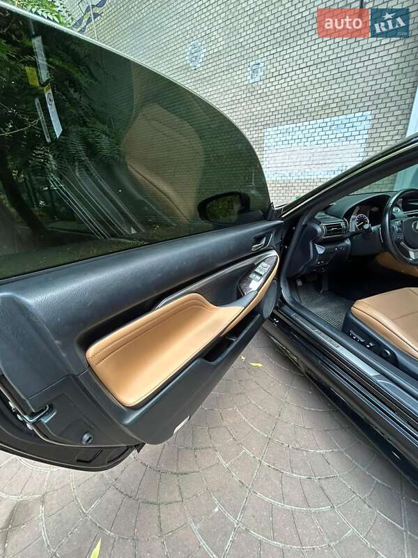 Купе Lexus RC 2016 в Одесі