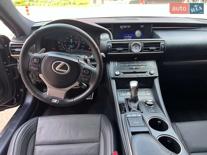 Купе Lexus RC 2016 в Львове