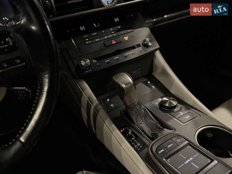 Купе Lexus RC 2015 в Одессе фото 25 Купе Lexus RC 2015 в Одессе