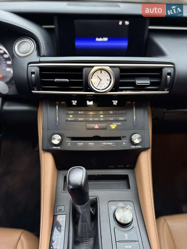Купе Lexus RC 2017 в Киеве фото 13 Купе Lexus RC 2017 в Киеве