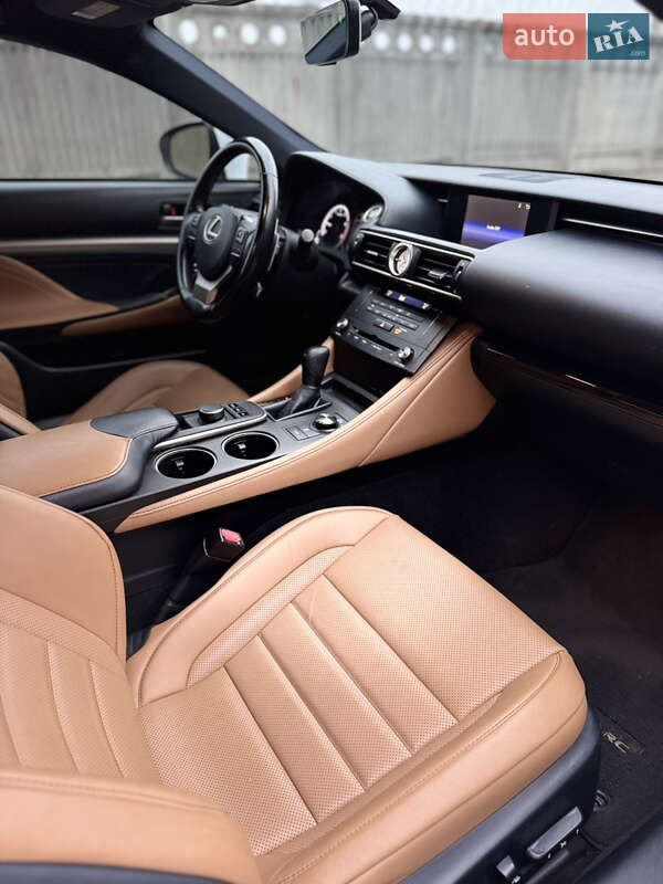 Купе Lexus RC 2017 в Киеве фото 14 Купе Lexus RC 2017 в Киеве