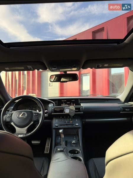 Купе Lexus RC 2016 в Львові