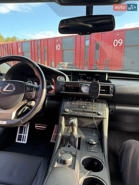 Купе Lexus RC 2016 в Львові