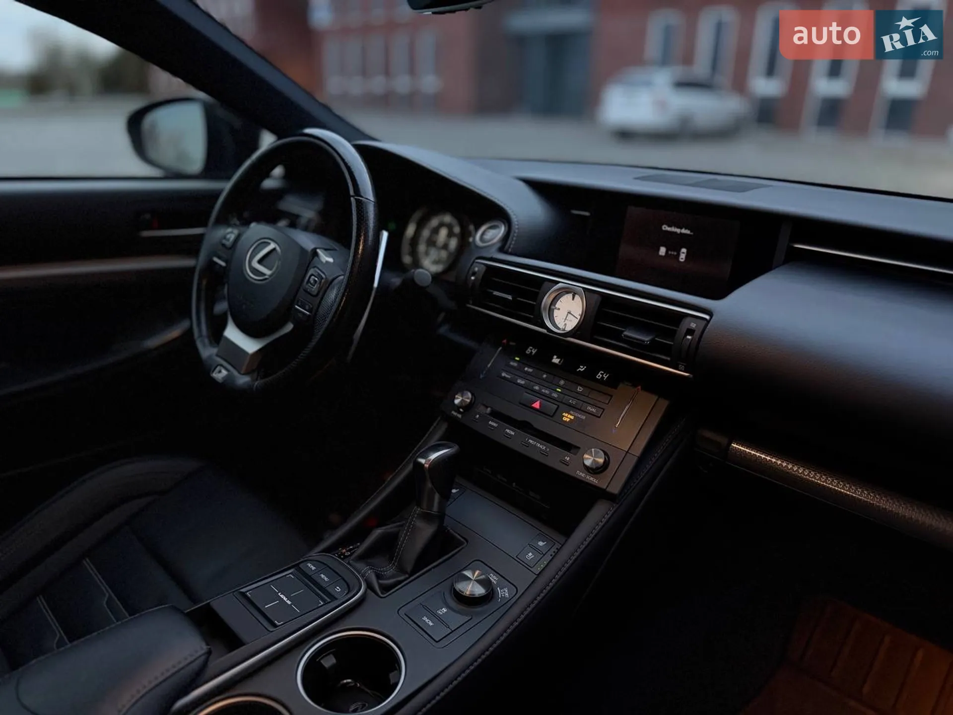 2017 Lexus RC - мініатюра 7
