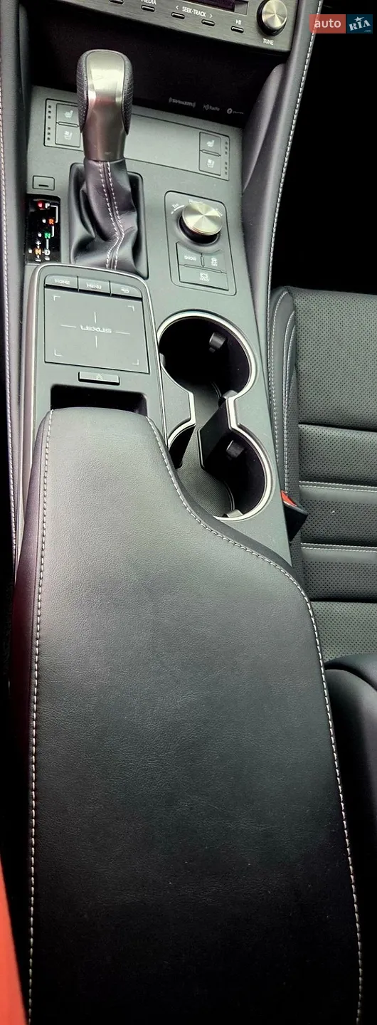 2022 Lexus RC - мініатюра 36