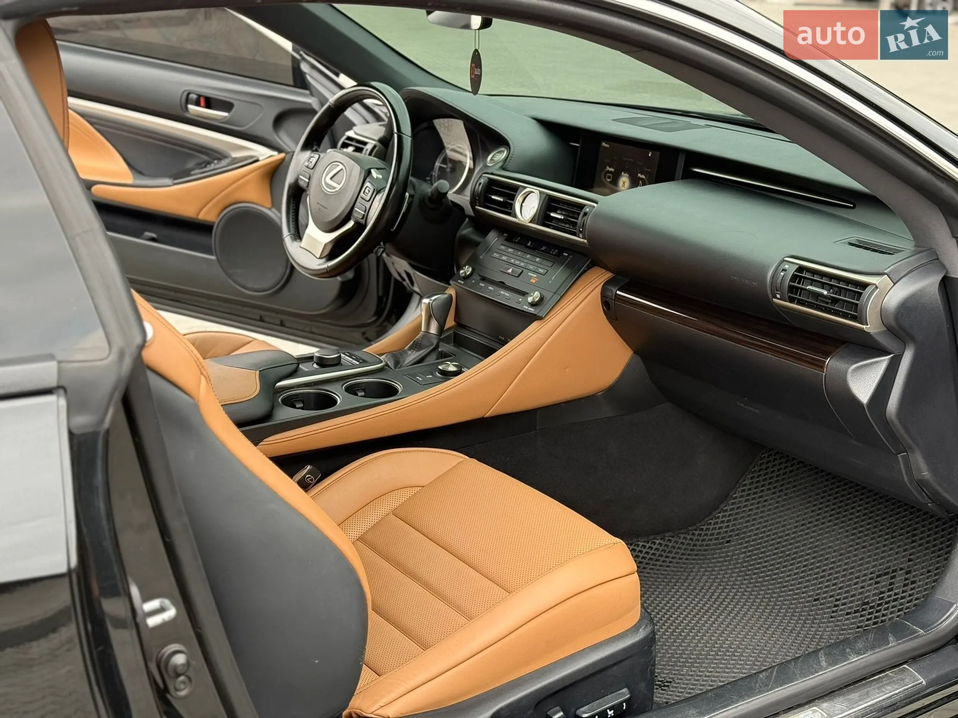 2017 Lexus RC - мініатюра 18
