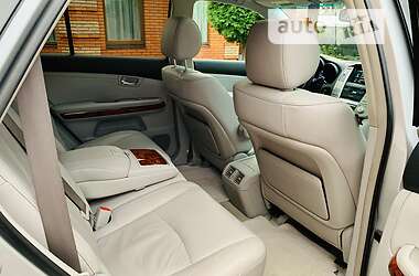 Позашляховик / Кросовер Lexus RX 2009 в 