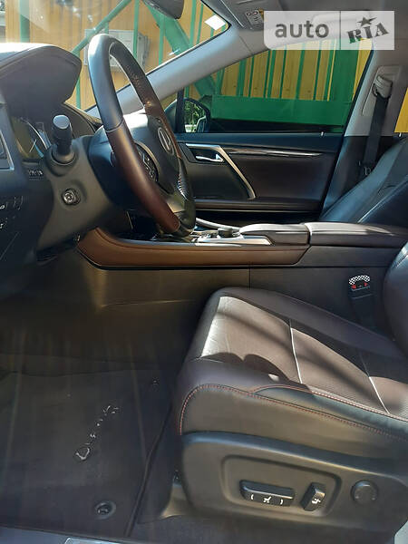 Позашляховик / Кросовер Lexus RX 2017 в Києві