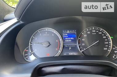 Позашляховик / Кросовер Lexus RX 2019 в 