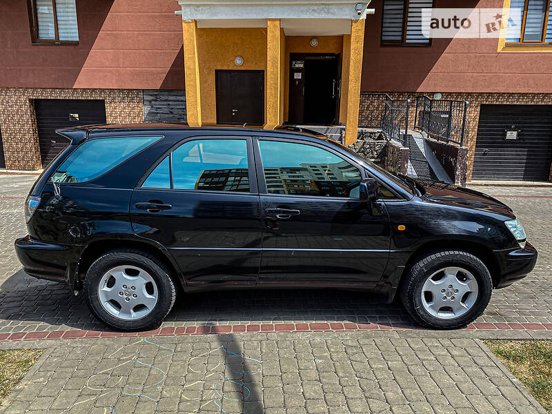 Универсал Lexus RX 2002 в Вараше фото 11 Универсал Lexus RX 2002 в Вараше