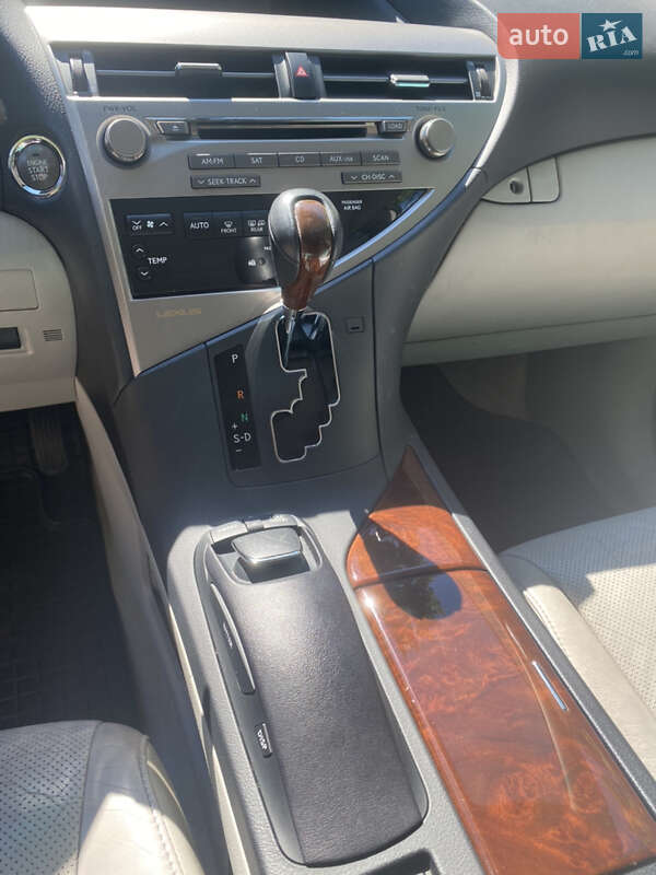 Внедорожник / Кроссовер Lexus RX 2010 в Днепре