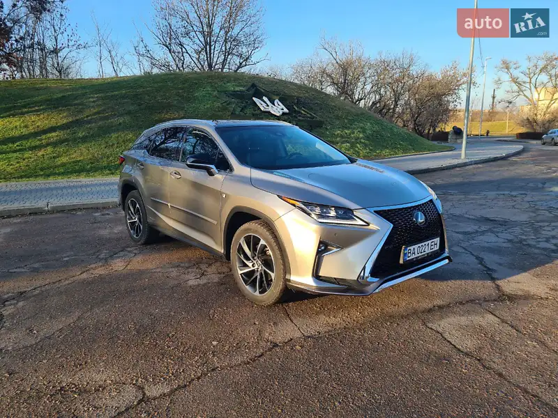Lexus RX 2019