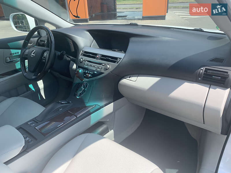Внедорожник / Кроссовер Lexus RX 2010 в Харькове