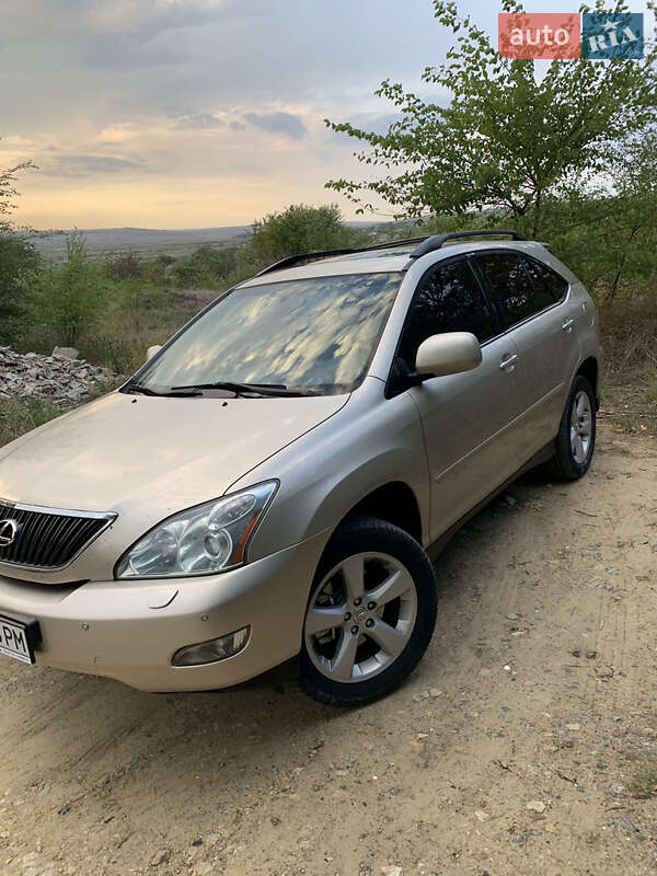 Внедорожник / Кроссовер Lexus RX 2004 в Болграде